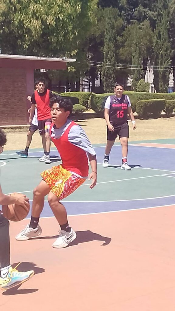 🏀 Encuentro de talento y pasión en la cancha ✨